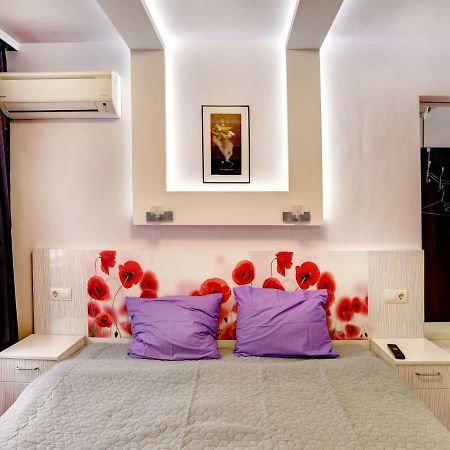 Spacious And Stylish Apartment In The Heart Of Sofia Plus Parking Luaran gambar