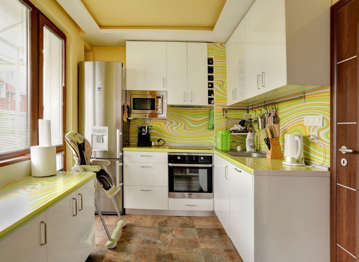 Spacious And Stylish Apartment In The Heart Of Sofia Plus Parking Luaran gambar